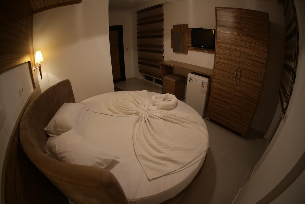 Araucaria Pension Antalya Habitación foto